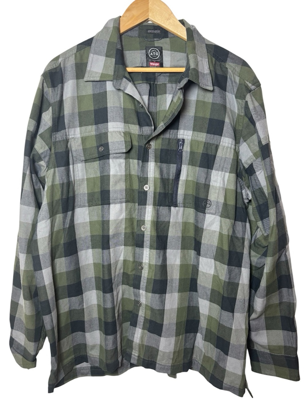 Wrangler ATG All Terrain Gear Men Button Down Shirt XL Green Plaid Pocket Hiking